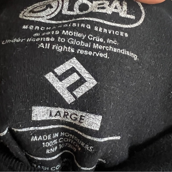 Vintage Motley Crüe Girls Girls Girls Black Cotton Graphic Band T-Shirt SZ L - Picture 3 of 3
